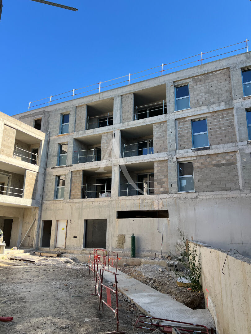 Photo A VENDRE: Appartement 4 pièces de 93.75 m2 + 44m2 de terrasse situé Place des Beaux Arts à Mopntpellier image 3/5