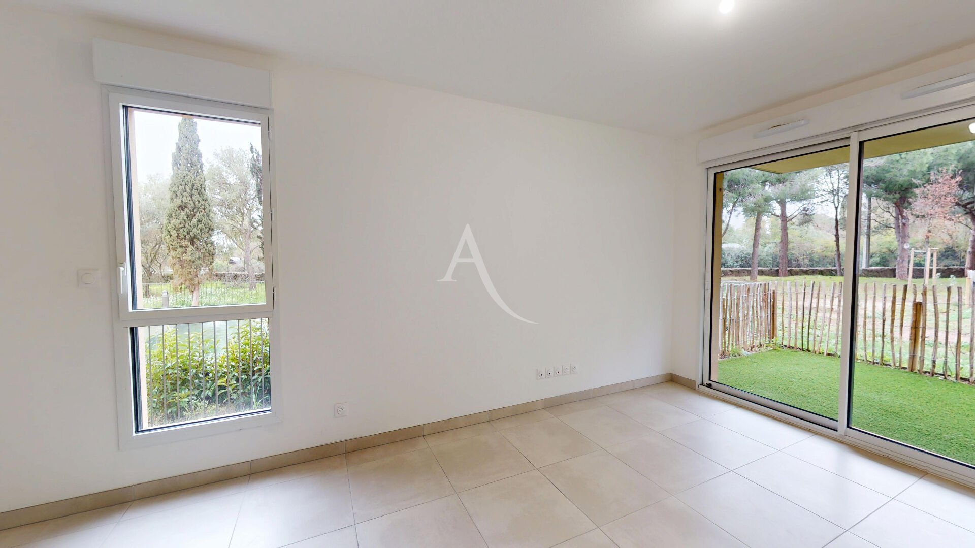 Agence immobilière de 
 L'Adresse Efficience Montpellier St Roch - L'Adresse Efficience Montpellier Saint Roch 
