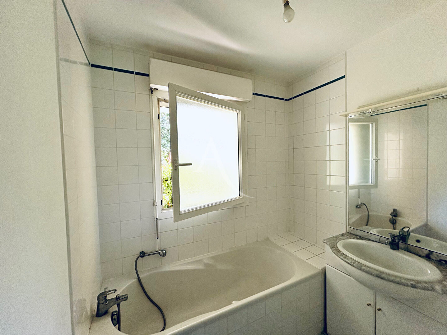 Photo Appartement Orvault 1 pièce 31m² avec terrasse et stationnement image 5/6