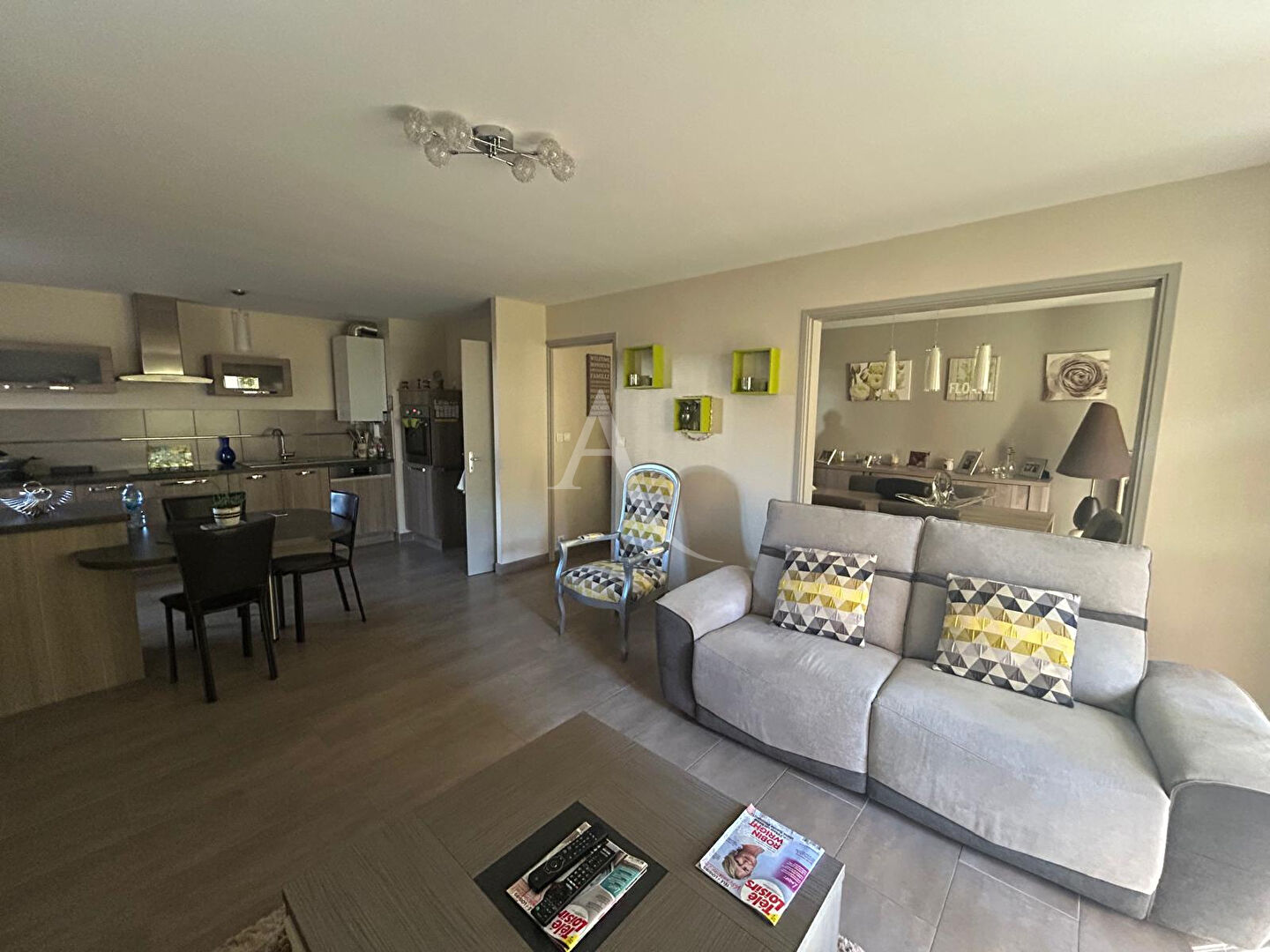 À vendre !  Bel appartement T4 entièrement rénové, proche du parc de la Chézine