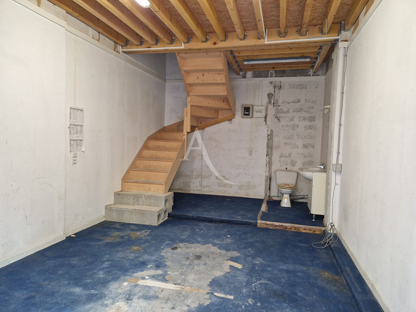 Photo Local d'activité - 2 pieces - 40.5 m2 image 2/3