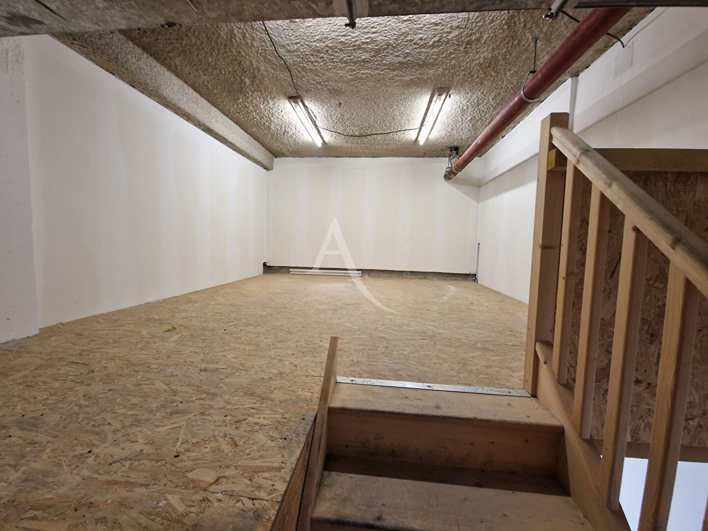 Photo Local d'activité - 2 pieces - 40.5 m2 image 3/3