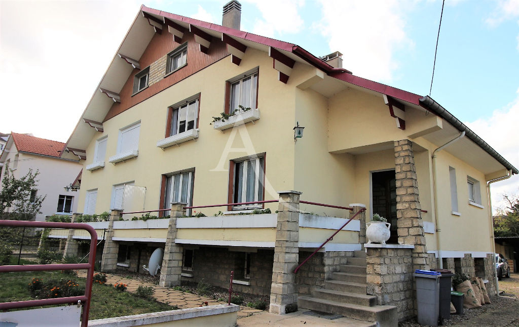 Maison Poissy 6 pièce(s) 123 m2 Poissy 78300