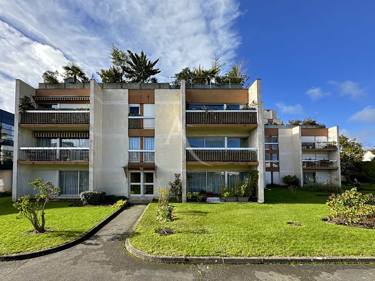 Agence immobilière de L'ADRESSE POISSY