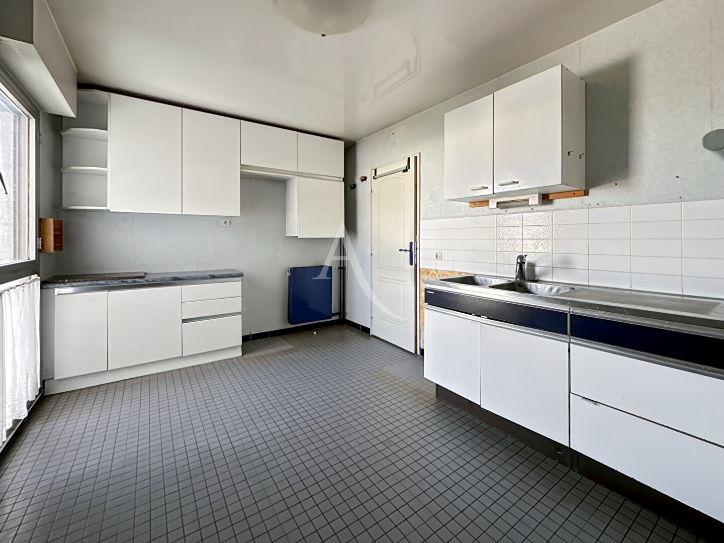 Photo Appartement Poissy 4 pièce(s) 93 m2 image 4/6