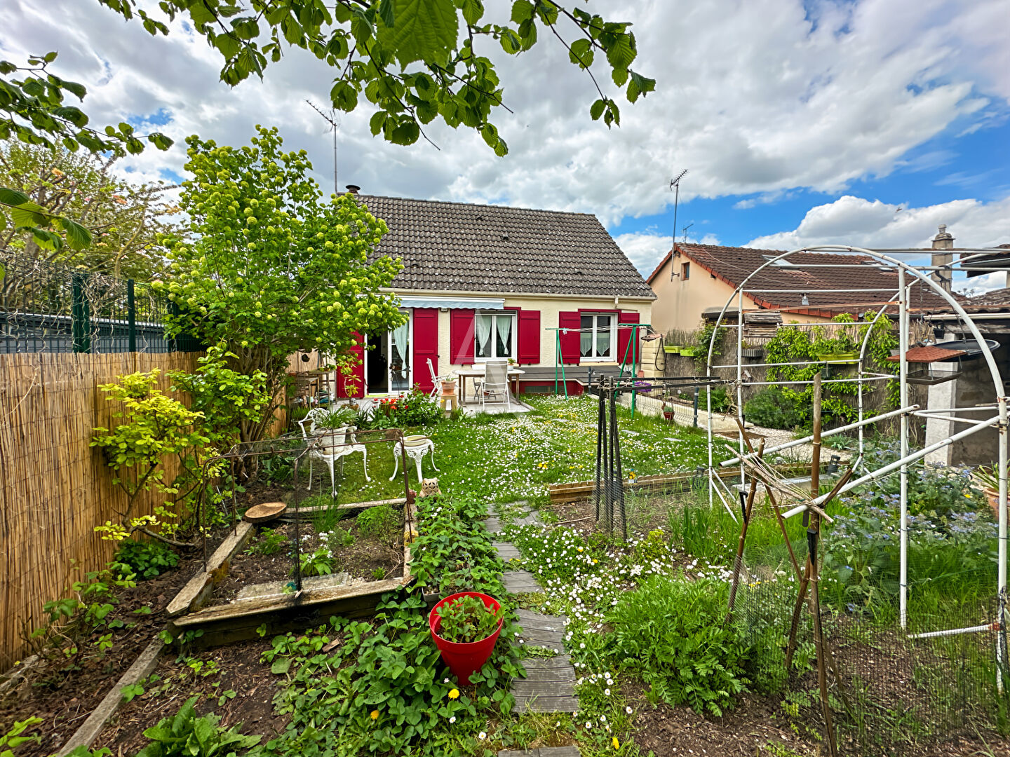 Agence immobilière de L'ADRESSE POISSY