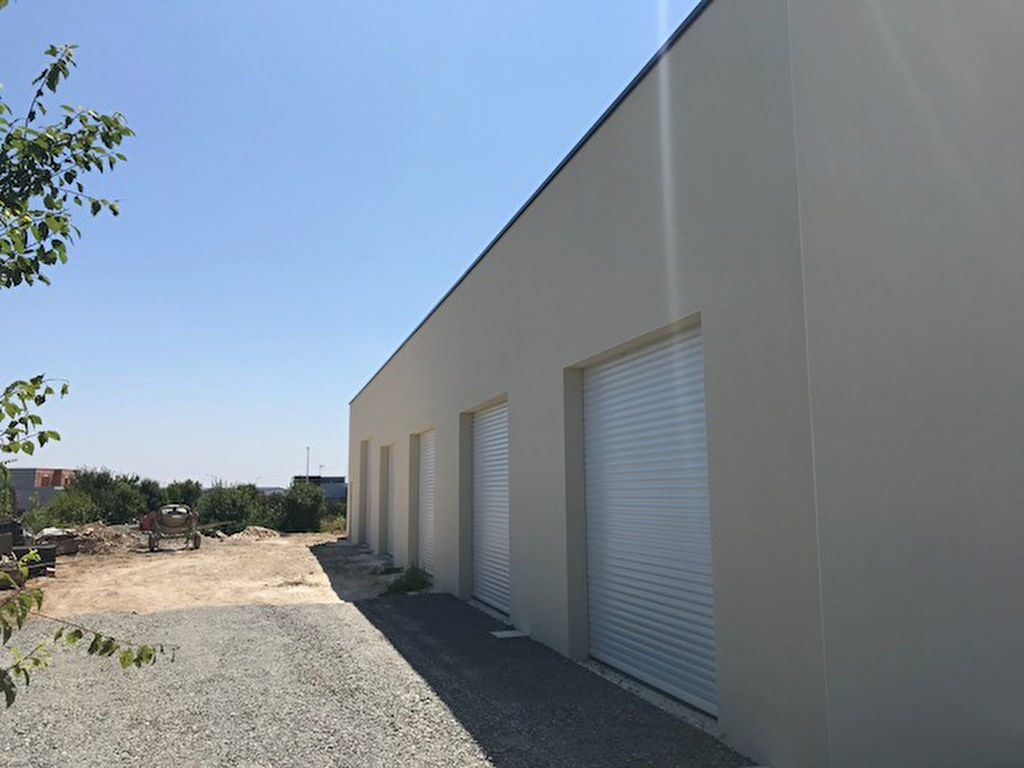 Photo LOCAUX - ST MEDARD D'AUNIS image 5/5