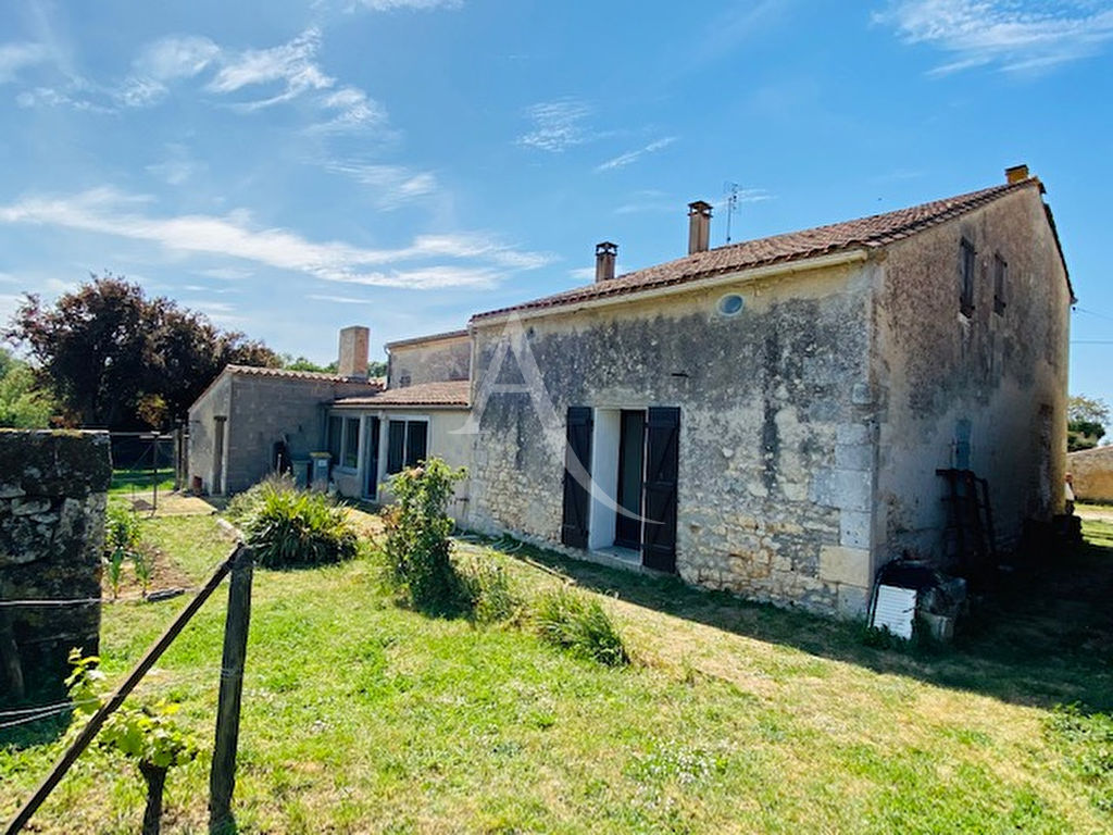 Photo MAISON CHARENTAISE AVEC DEPENDANCES SOUBISE image 5/6