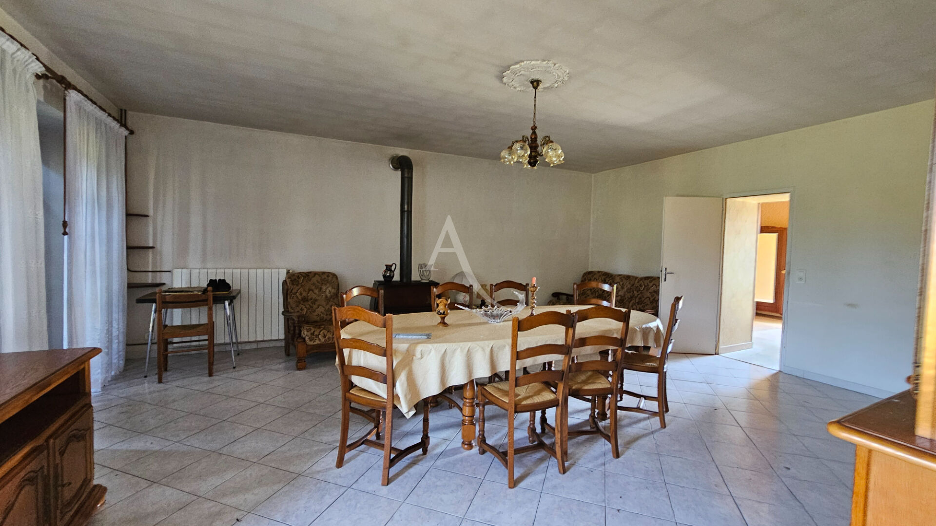 Photo MAISON CHARENTAISE AVEC DEPENDANCES SOUBISE image 6/6