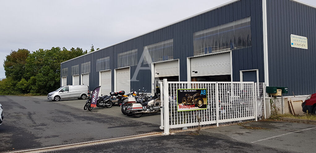 Parking / box Rochefort 53 m2