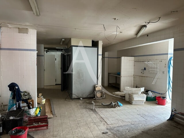 Photo Local commercial Rochefort 166 m2 image 6/6