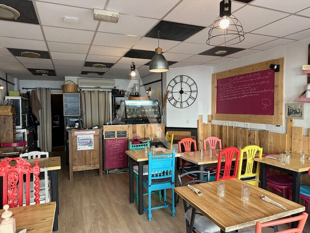 Photo Fonds de commerce Rochefort image 1/6