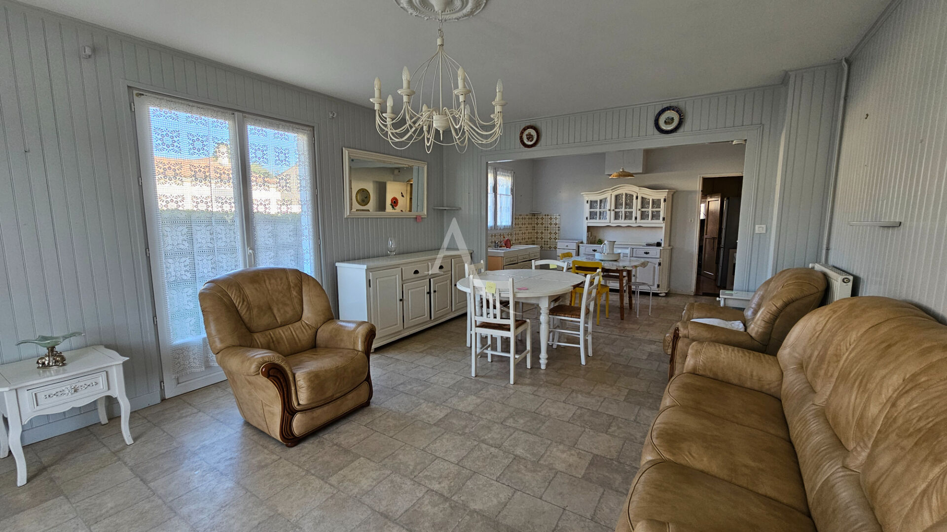 Photo ECHILLAIS MAISON PLAIN PIED/ GARAGE/TERRAIN image 6/6