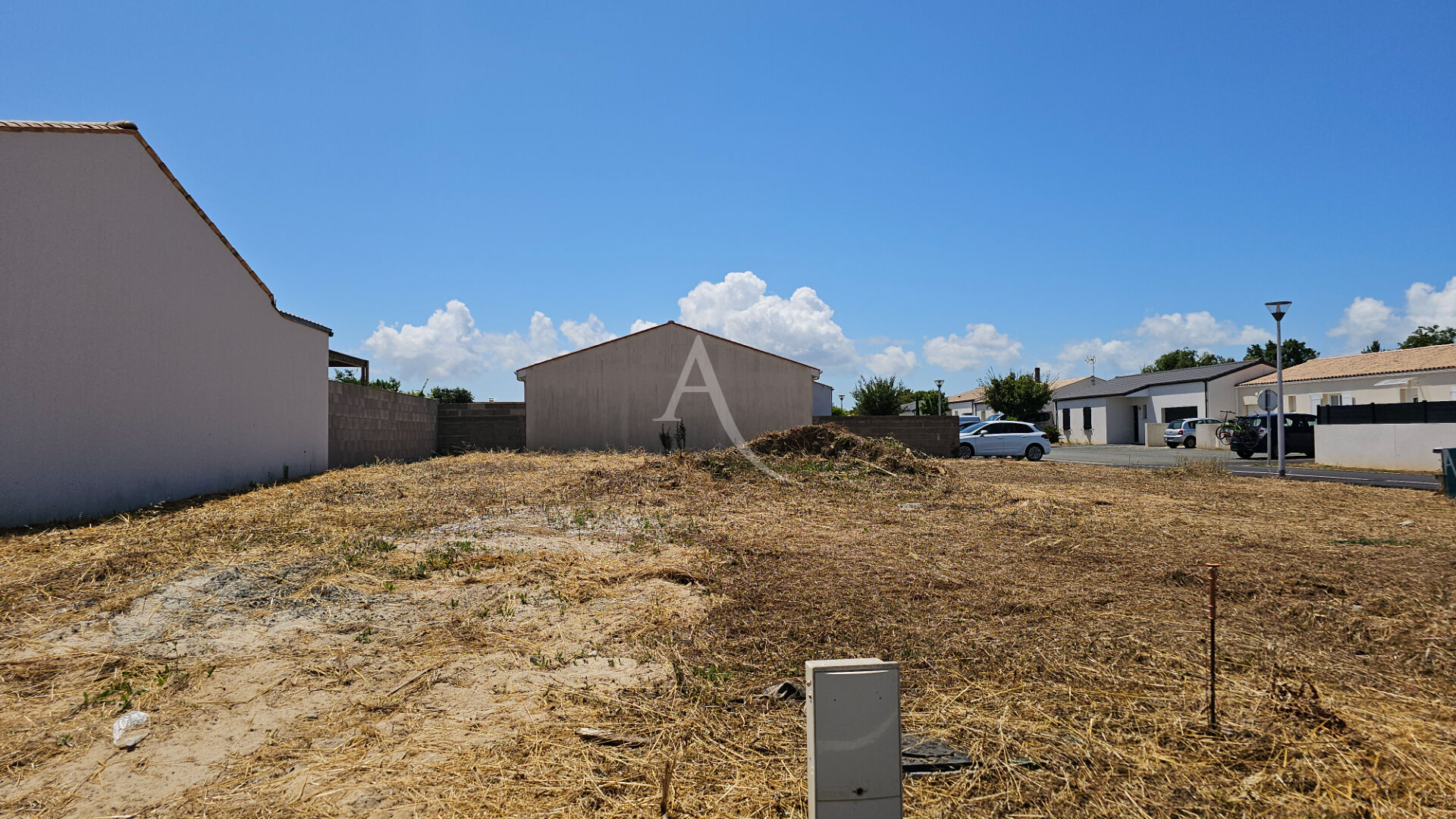 EN EXCLUSIVITE TERRAIN CONSTRUCTIBLE A SOUBISE