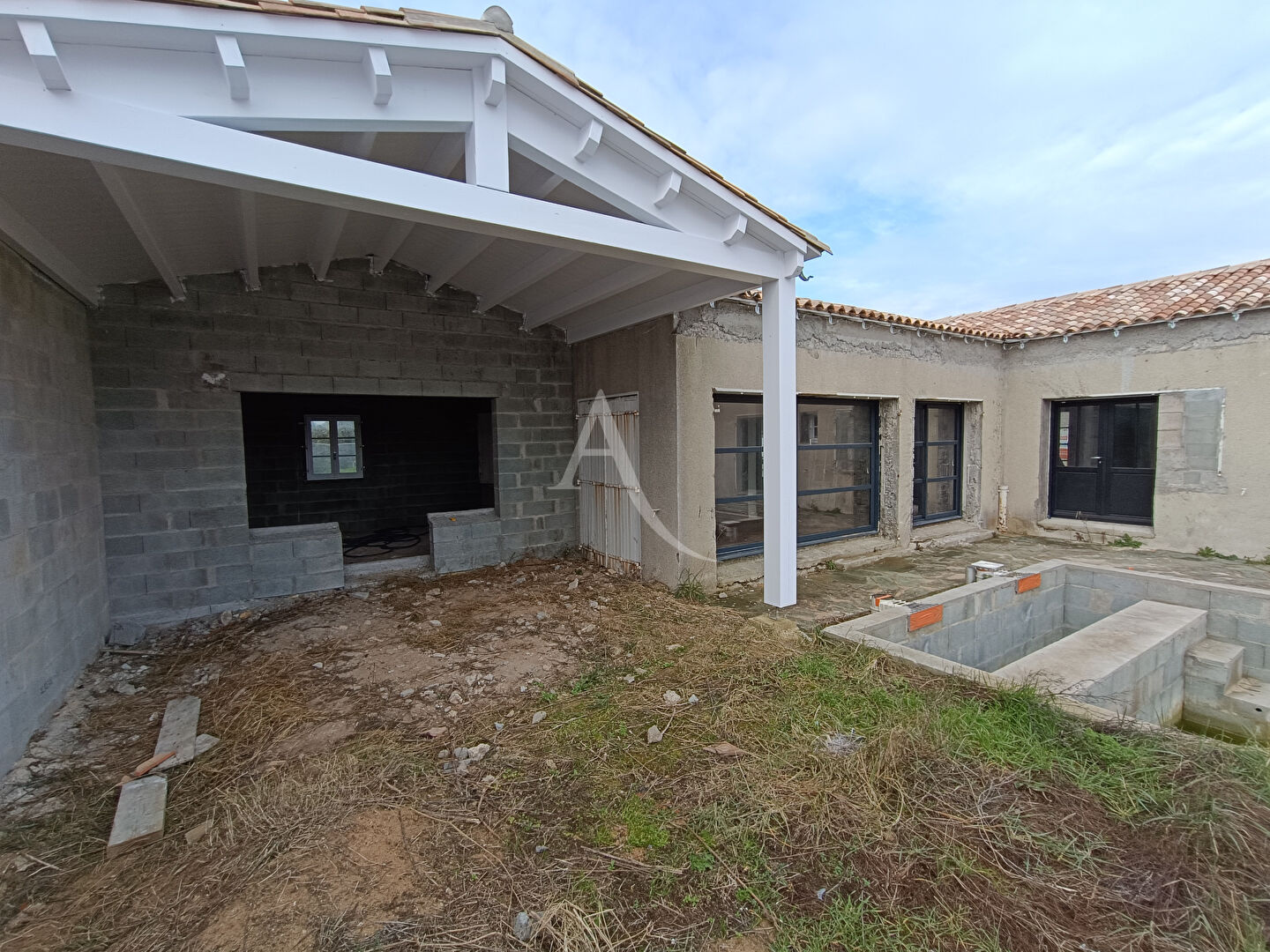 Villa sur L'Île de Ré - Un potentiel exceptionnel à finir de personnaliser
