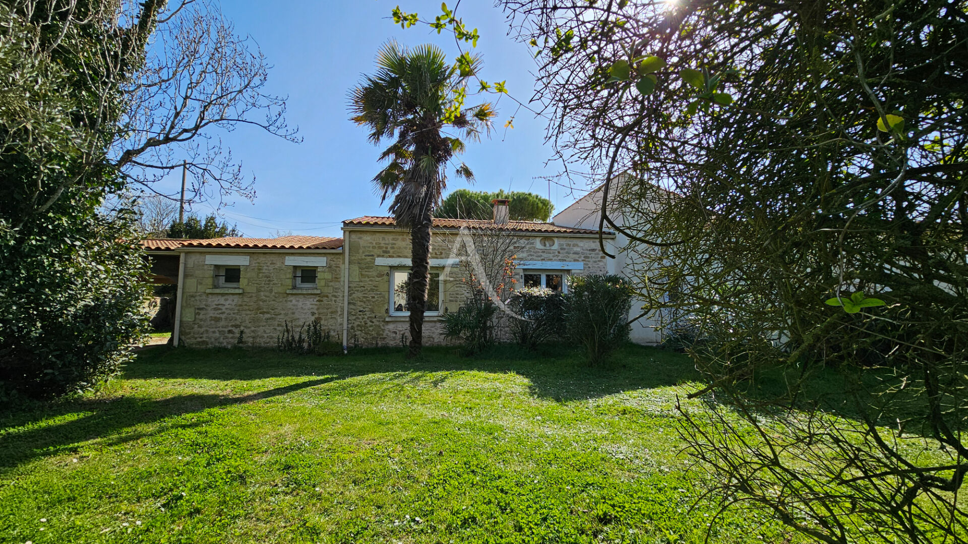MAISON BORD DE MER PLEINE DE CHARME