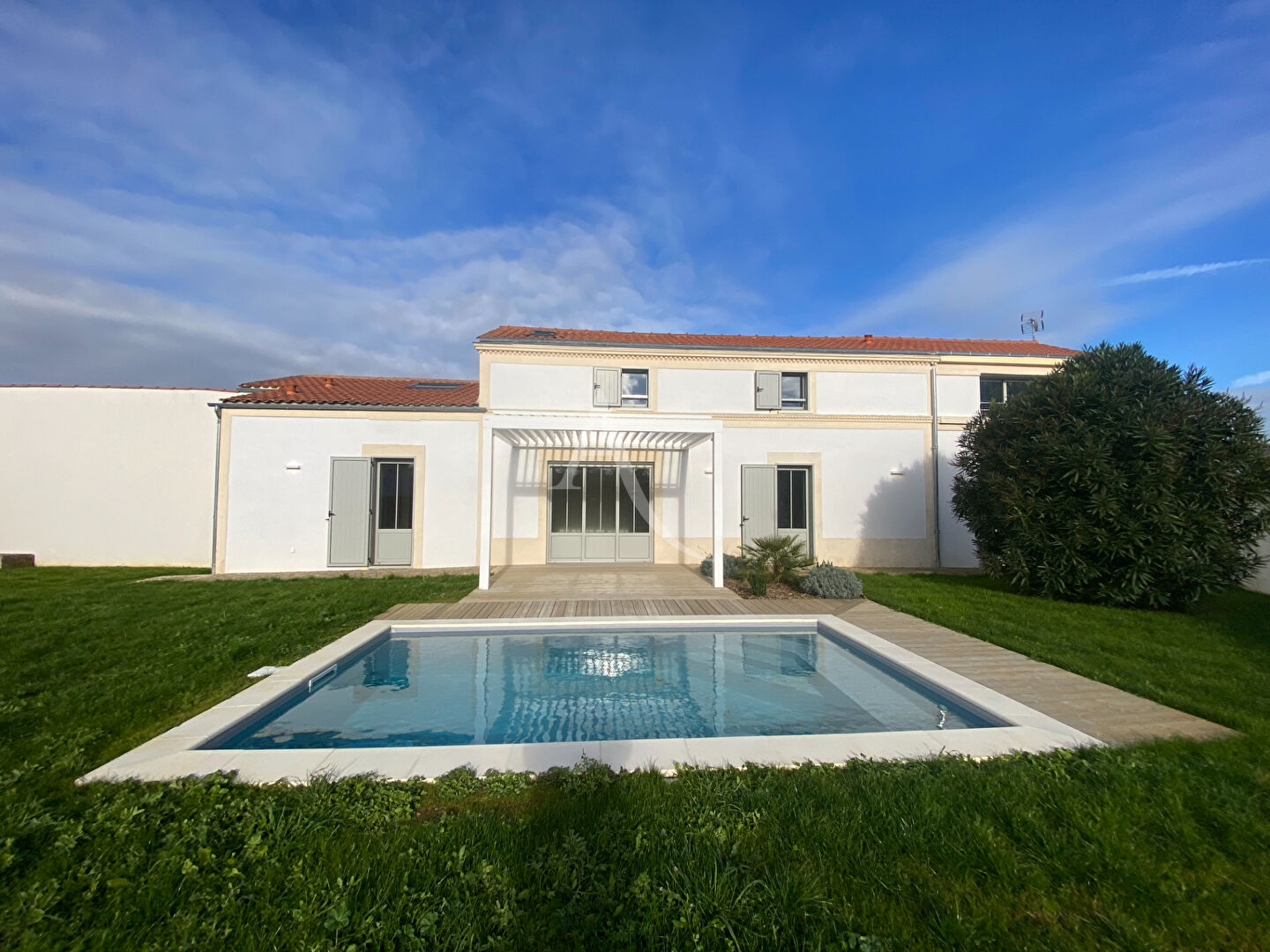 Photo Maison 176 m² env. type longère image 1/6