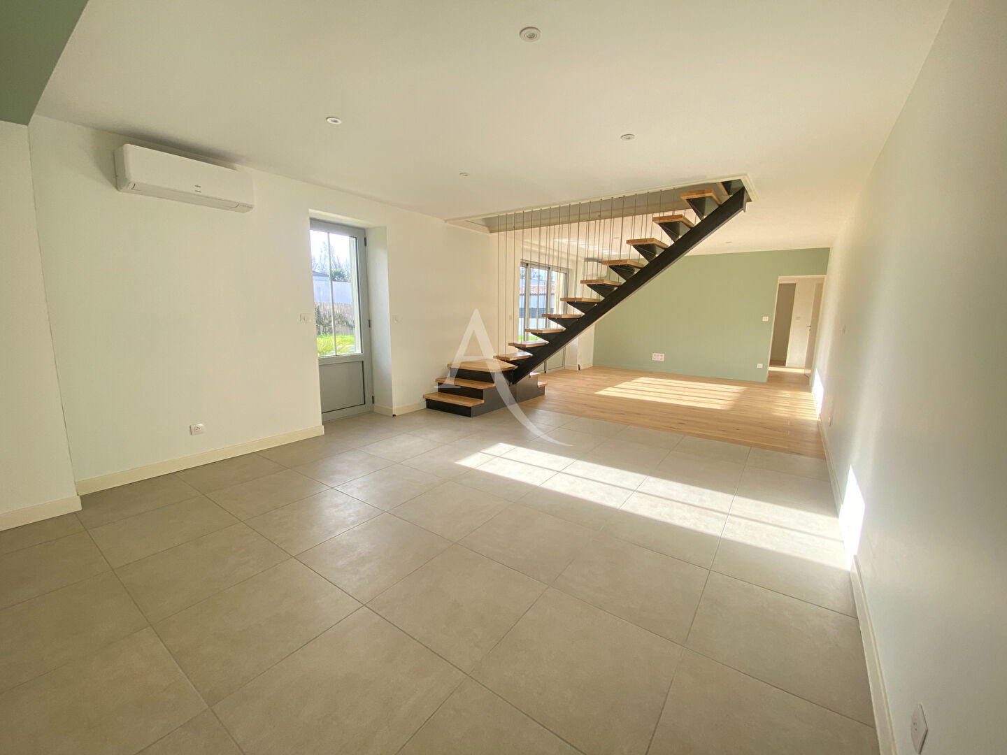 Photo Maison 176 m² env. type longère image 2/6