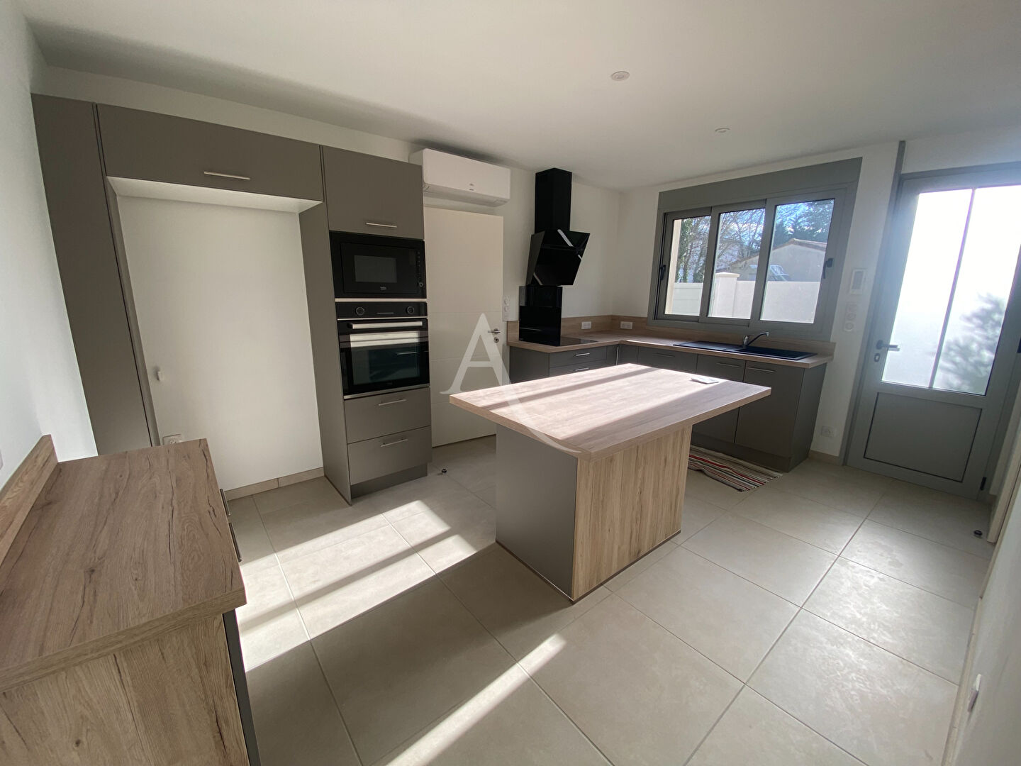 Photo Maison 176 m² env. type longère image 3/6