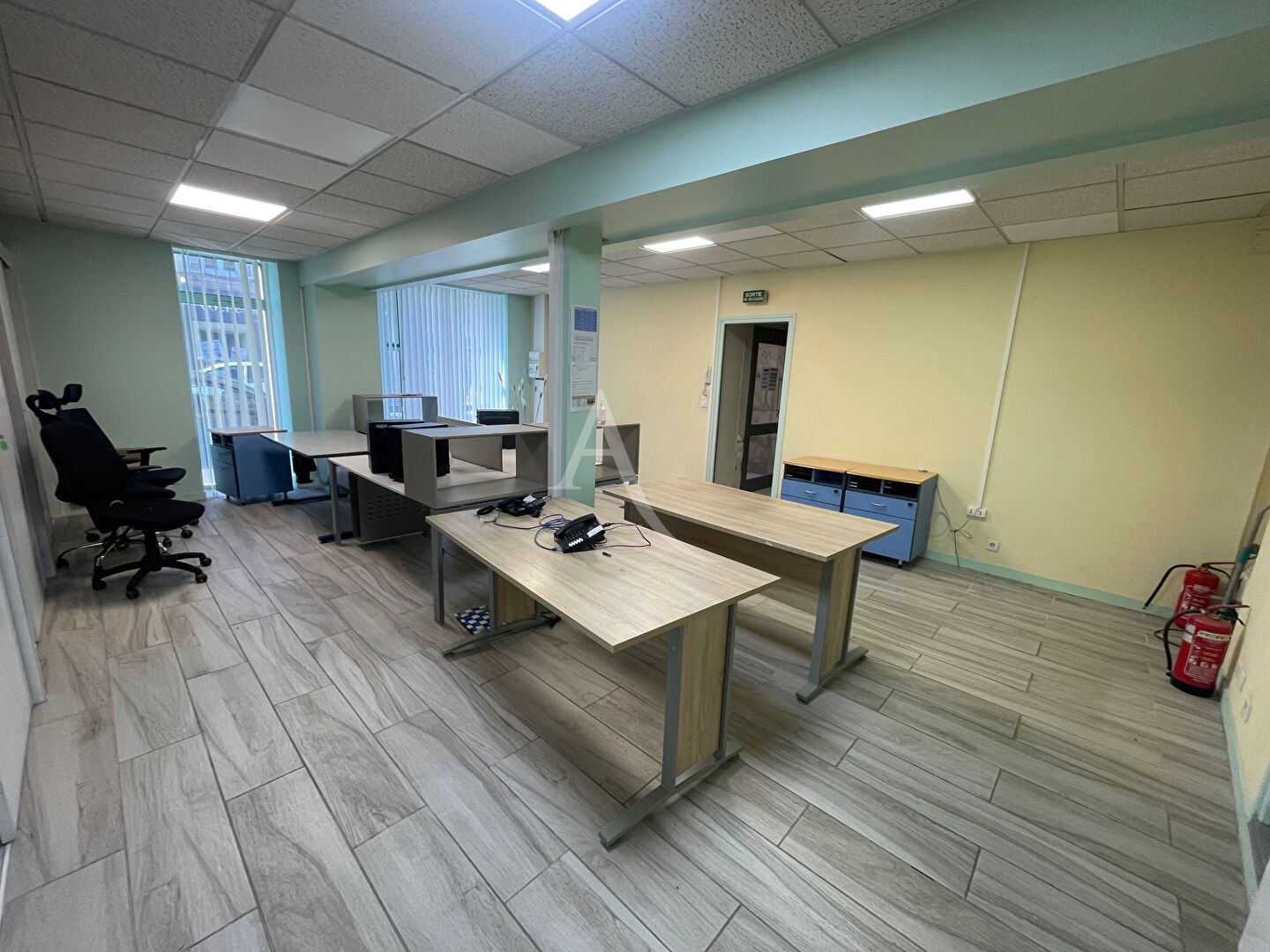 Photo Local commercial environ 66 m² image 2/5