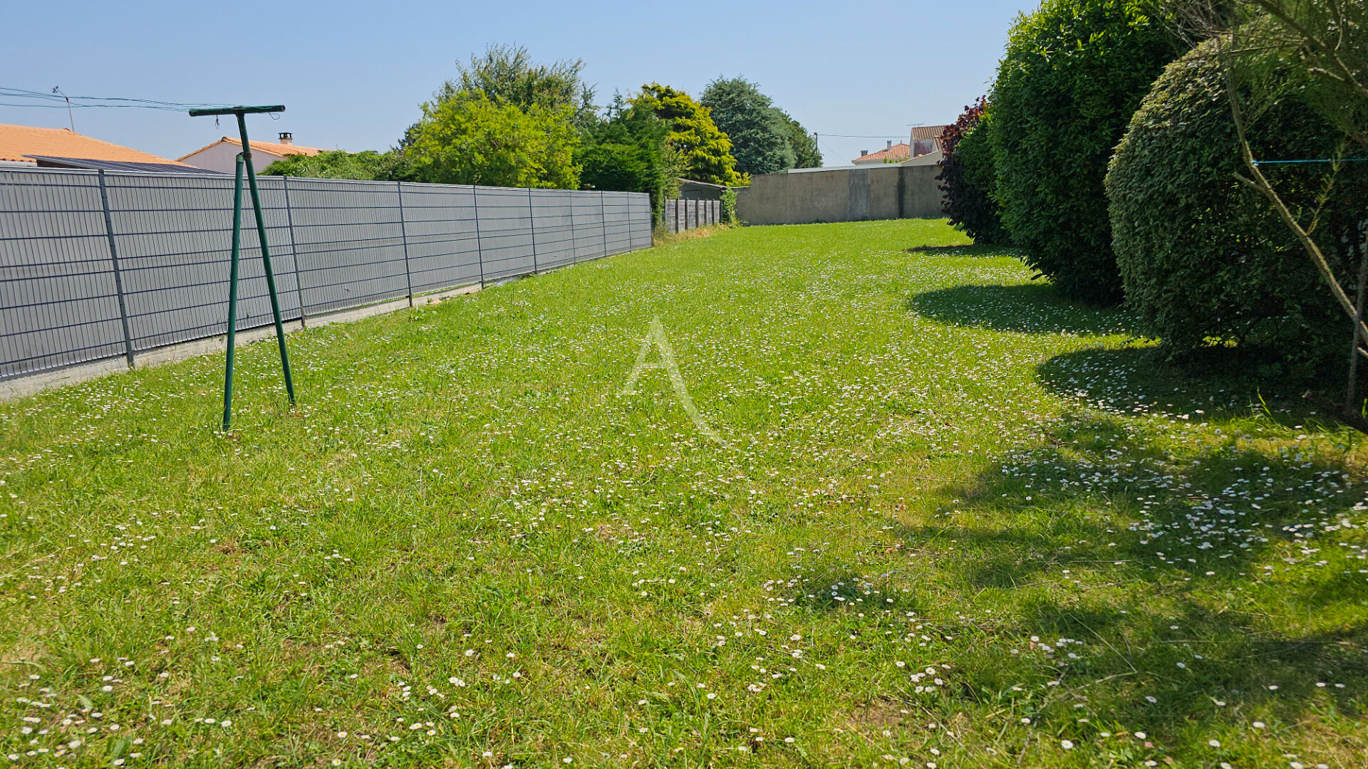 Photo MAISON PROCHE MER ET COMMERCES PORT DES BARQUES image 6/6