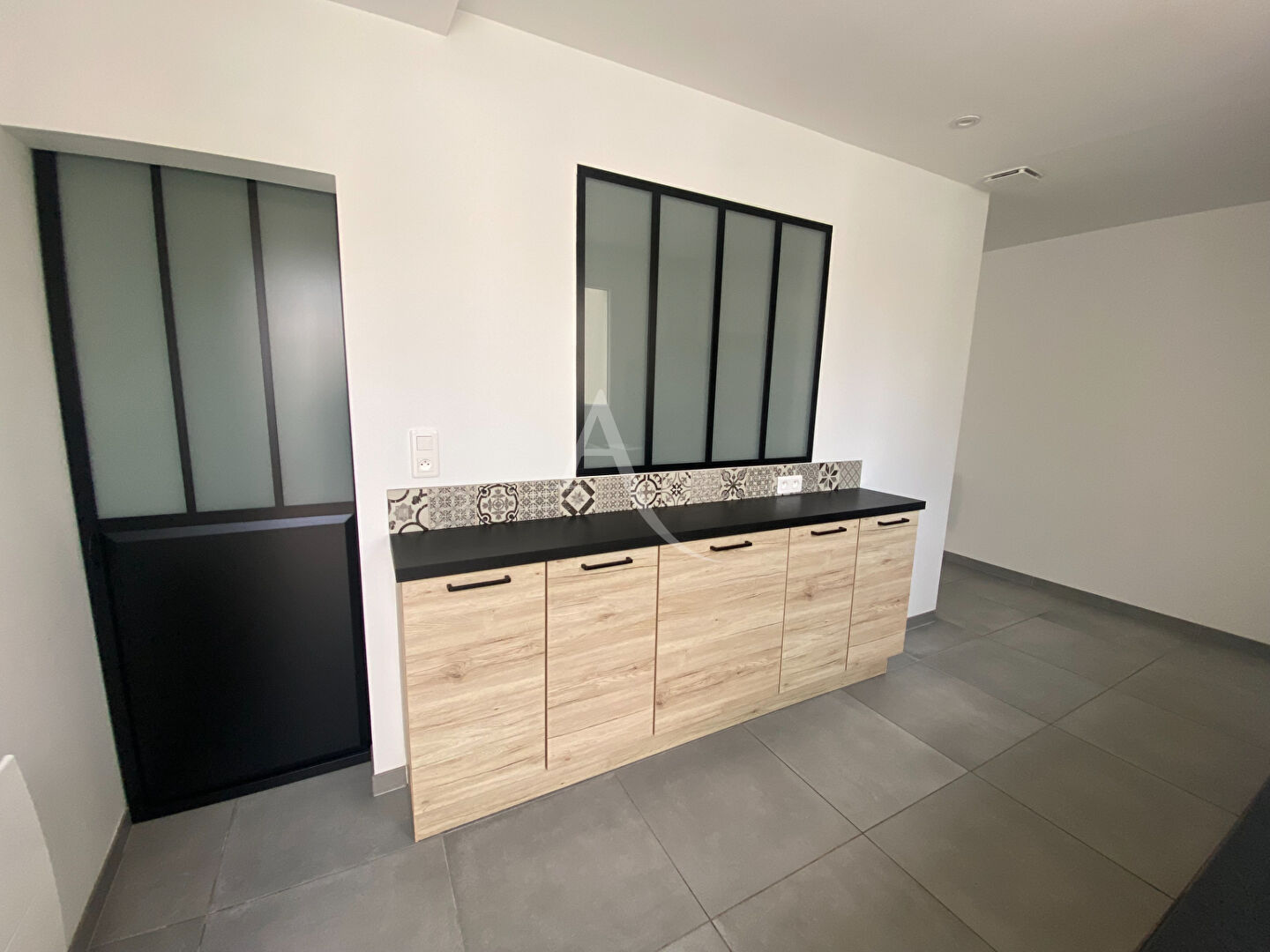 Photo Maison Rochefort 3 pièce(s)  garage image 4/6