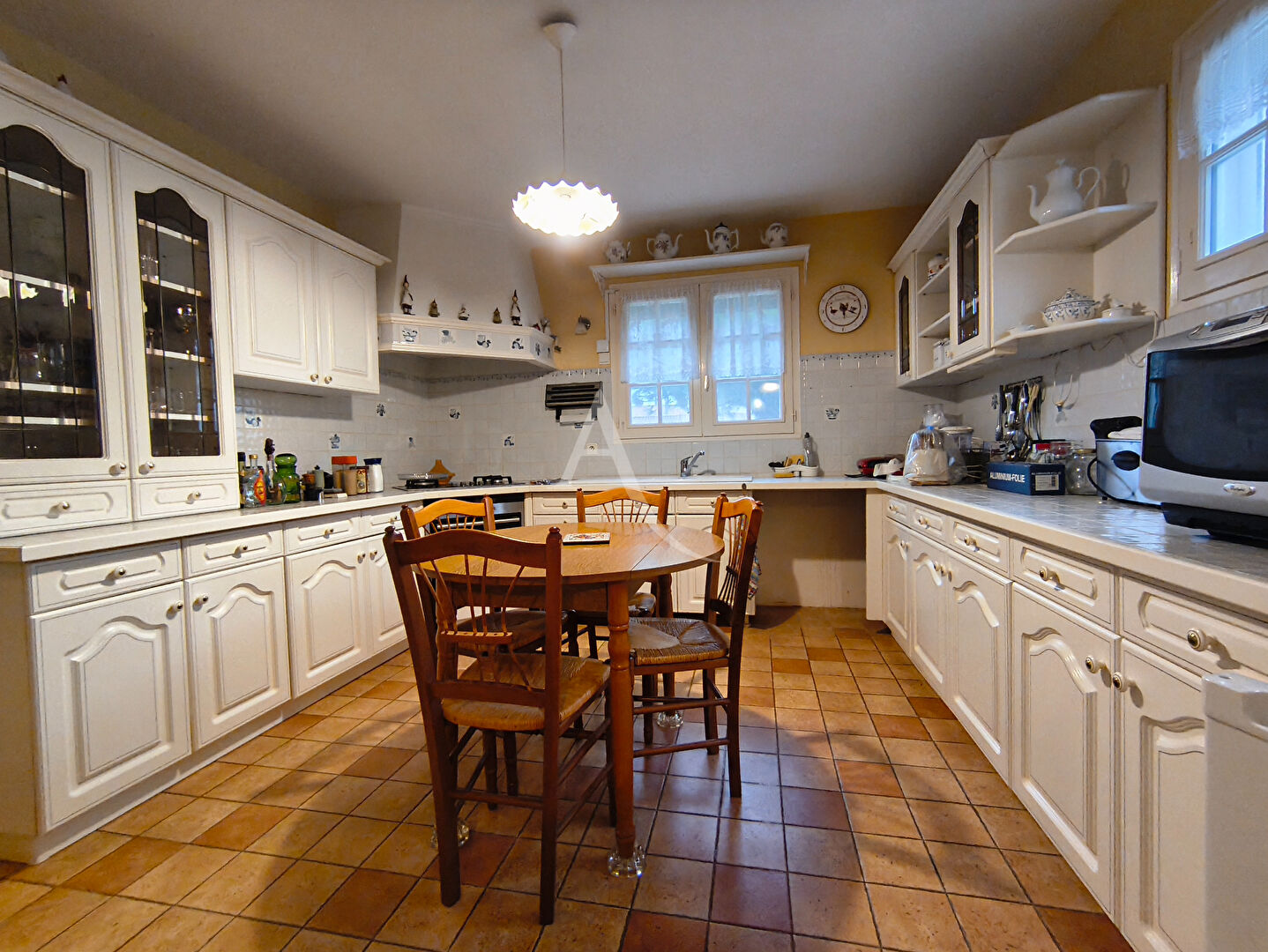 Photo MAISON BORD DE MER PROCHE COMMERCES/ BEAU TERRAIN image 3/6