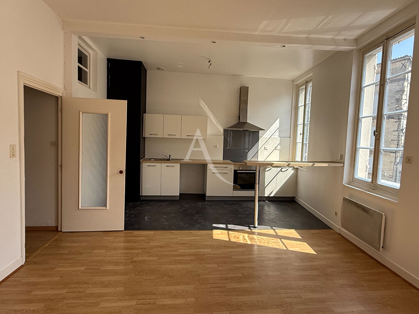 Agence immobilière de 
 L'ADRESSE SAINTES - L'adresse Saintes 
