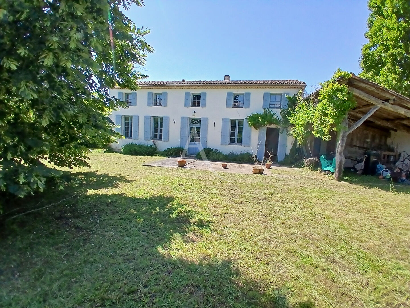 Agence immobilière de 
 L'ADRESSE SAINTES - L'adresse Saintes 
