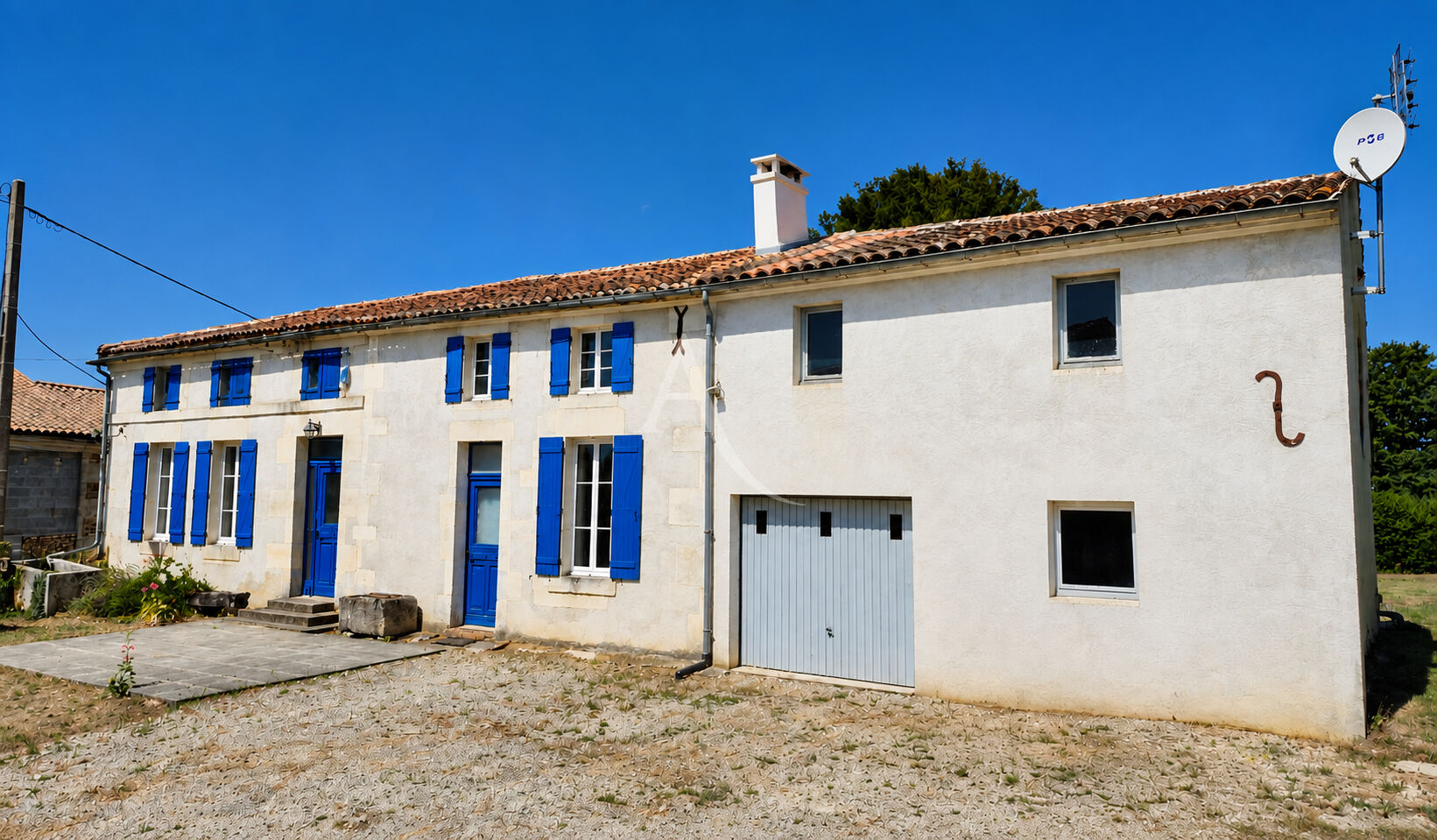 Agence immobilière de 
 L'ADRESSE SAINTES - L'adresse Saintes 
