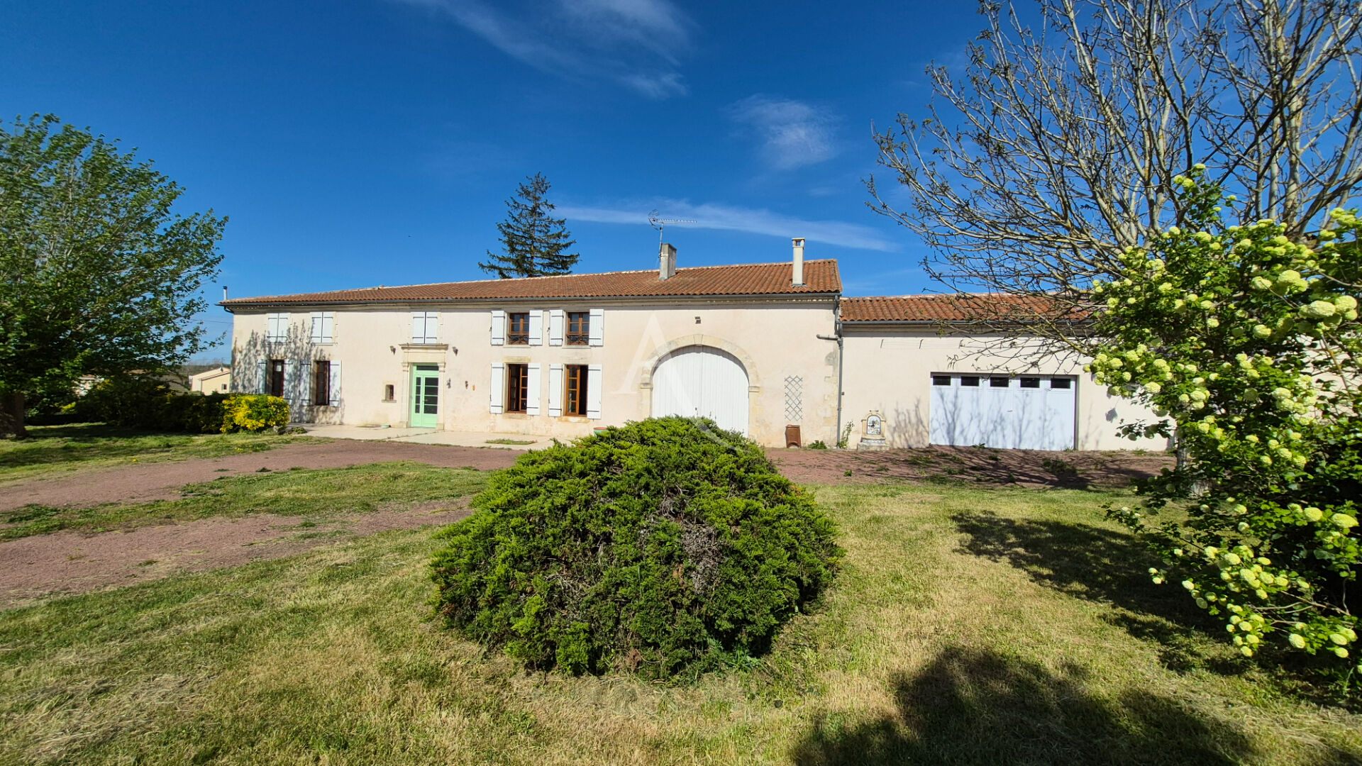 Photo Maison Jarnac-Champagne image 3/6