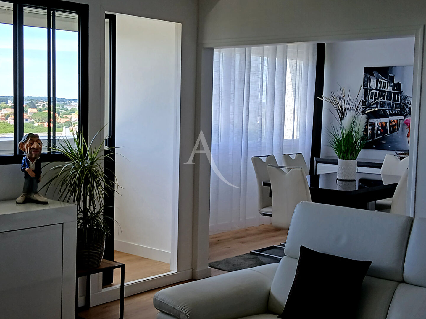 Photo Appartement Royan 3 pièce(s) 75 m2 image 6/6