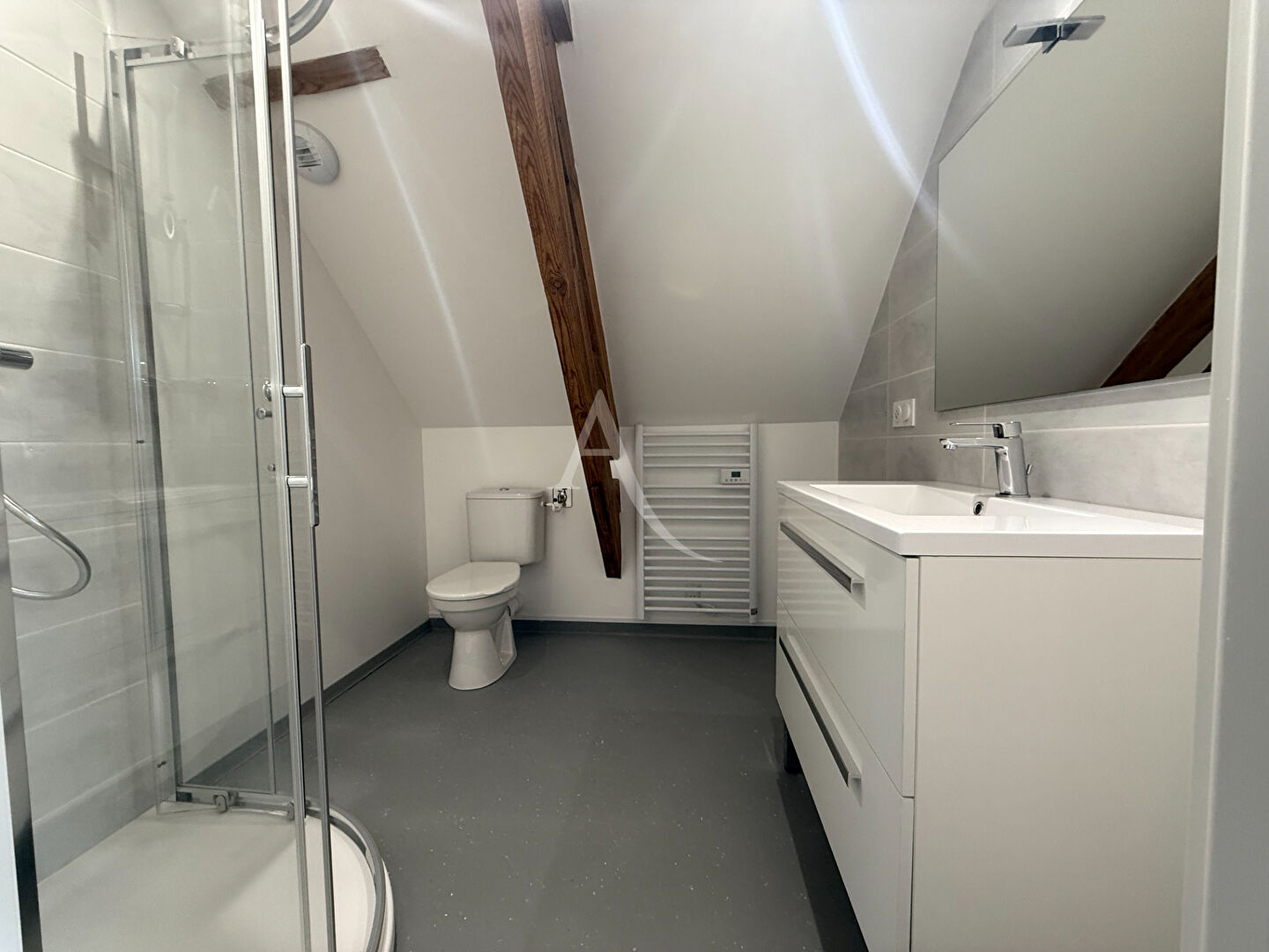 Photo Appartement type studio de 49 m2 au sol. image 4/6