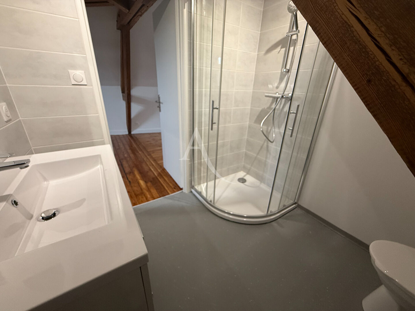 Photo Appartement type studio de 49 m2 au sol. image 6/6