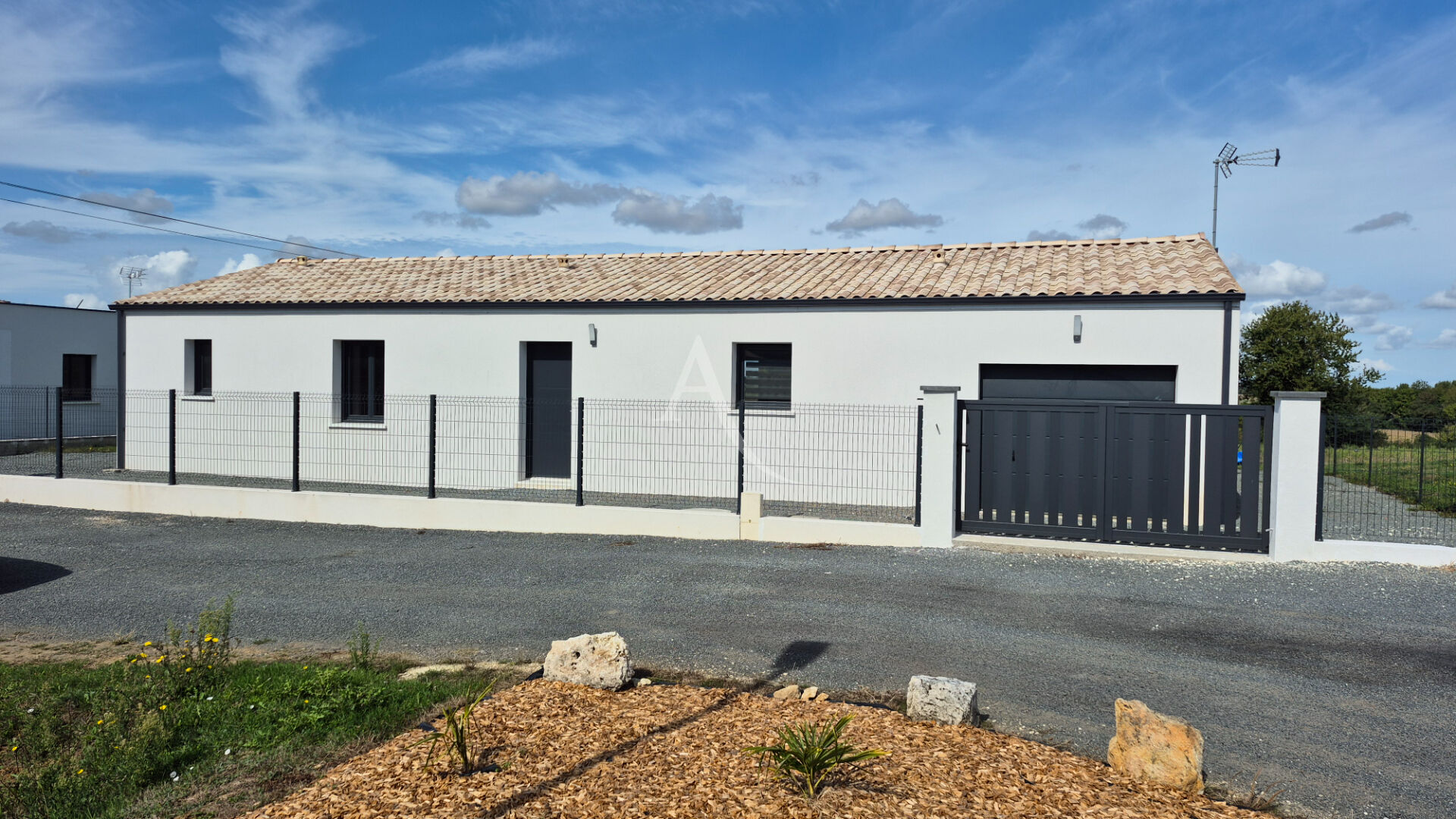 Photo Maison de plain pied à Corme Royal de 2024 image 2/6