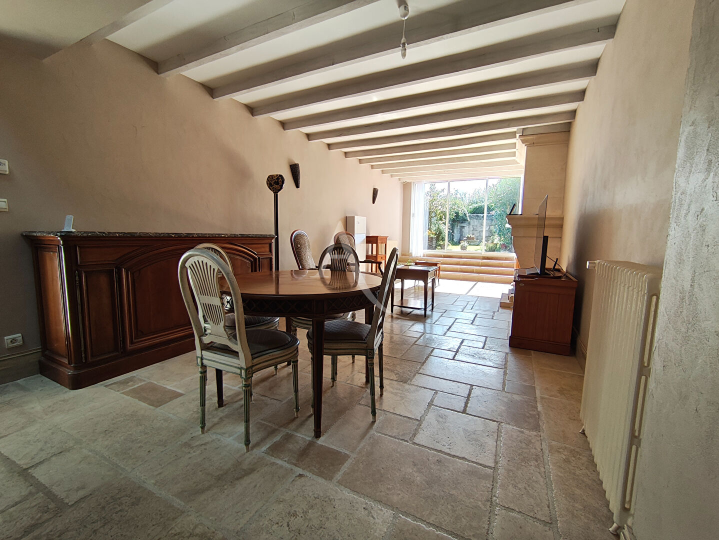 Agence immobilière de 
 L'ADRESSE SAINTES - L'adresse Saintes 
