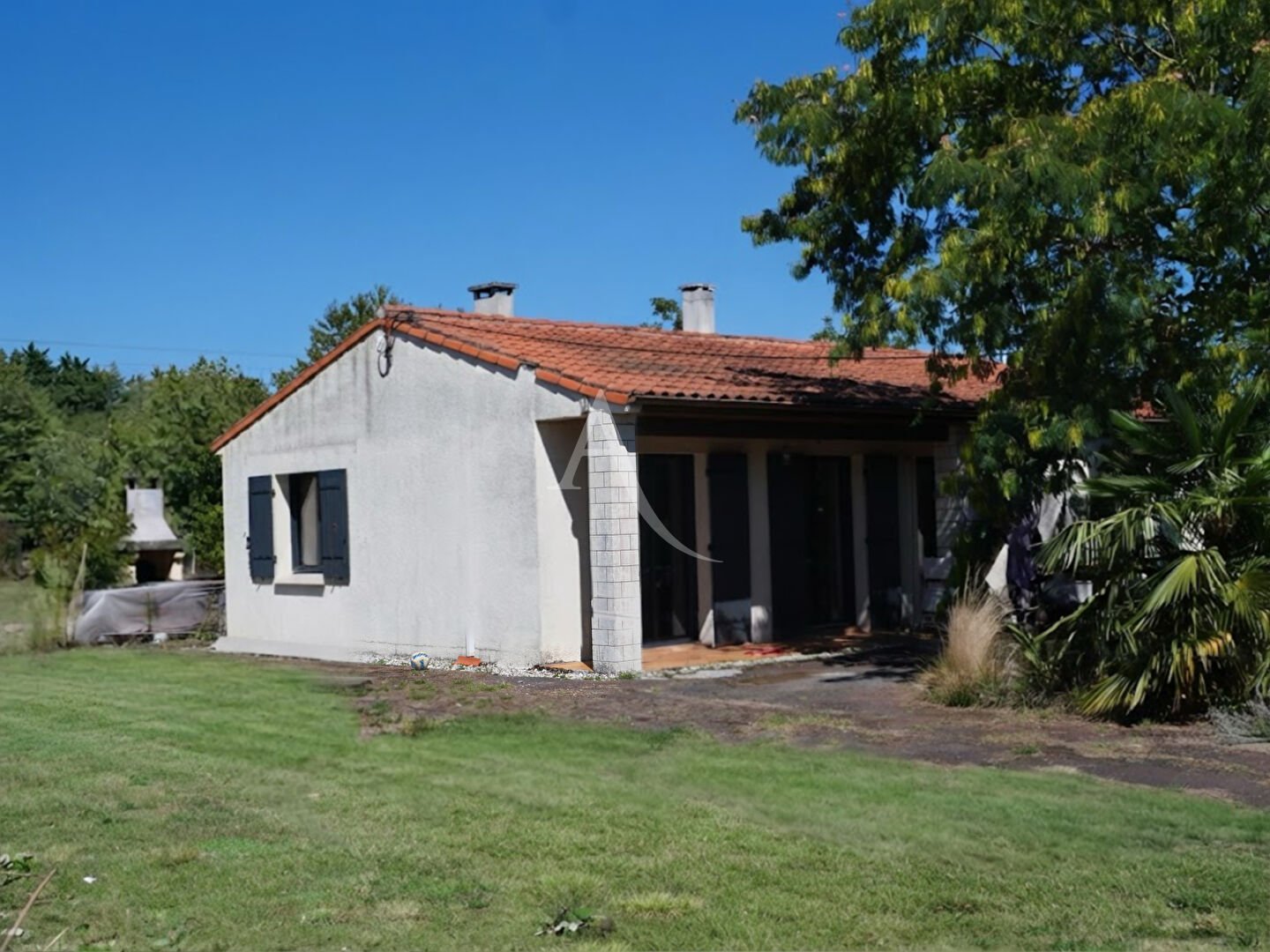 Agence immobilière de 
 L'ADRESSE SAINTES - L'adresse Saintes 
