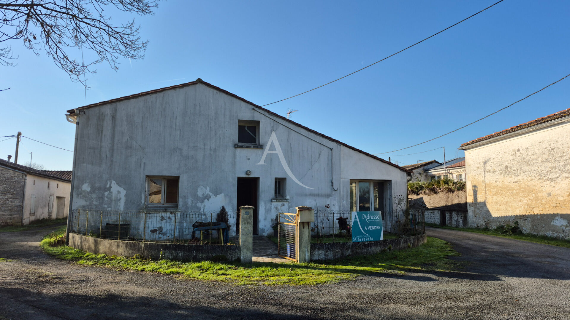 Agence immobilière de 
 L'ADRESSE SAINTES - L'adresse Saintes 
