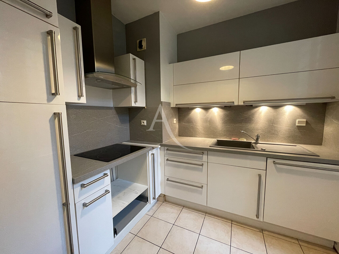 Photo Appartement Saintes 3 pièce(s) 73 m2 image 3/6