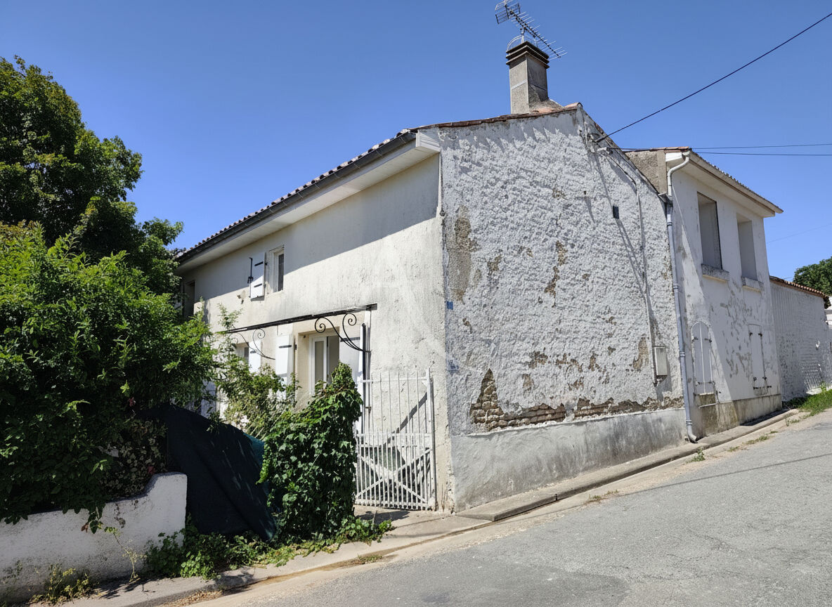 Agence immobilière de 
 L'ADRESSE SAINTES - L'adresse Saintes 
