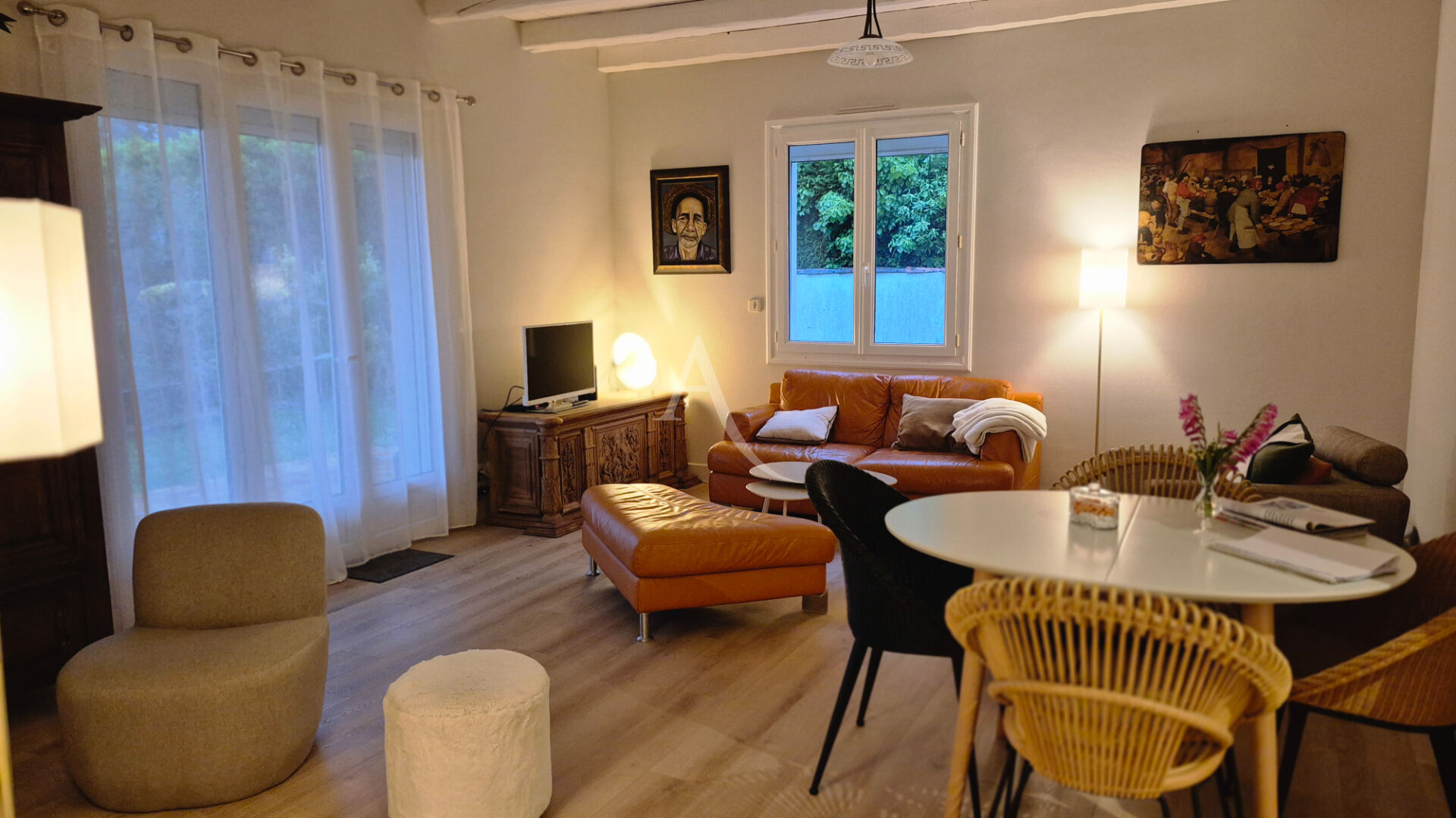 Agence immobilière de 
 L'ADRESSE SAINTES - L'adresse Saintes 
