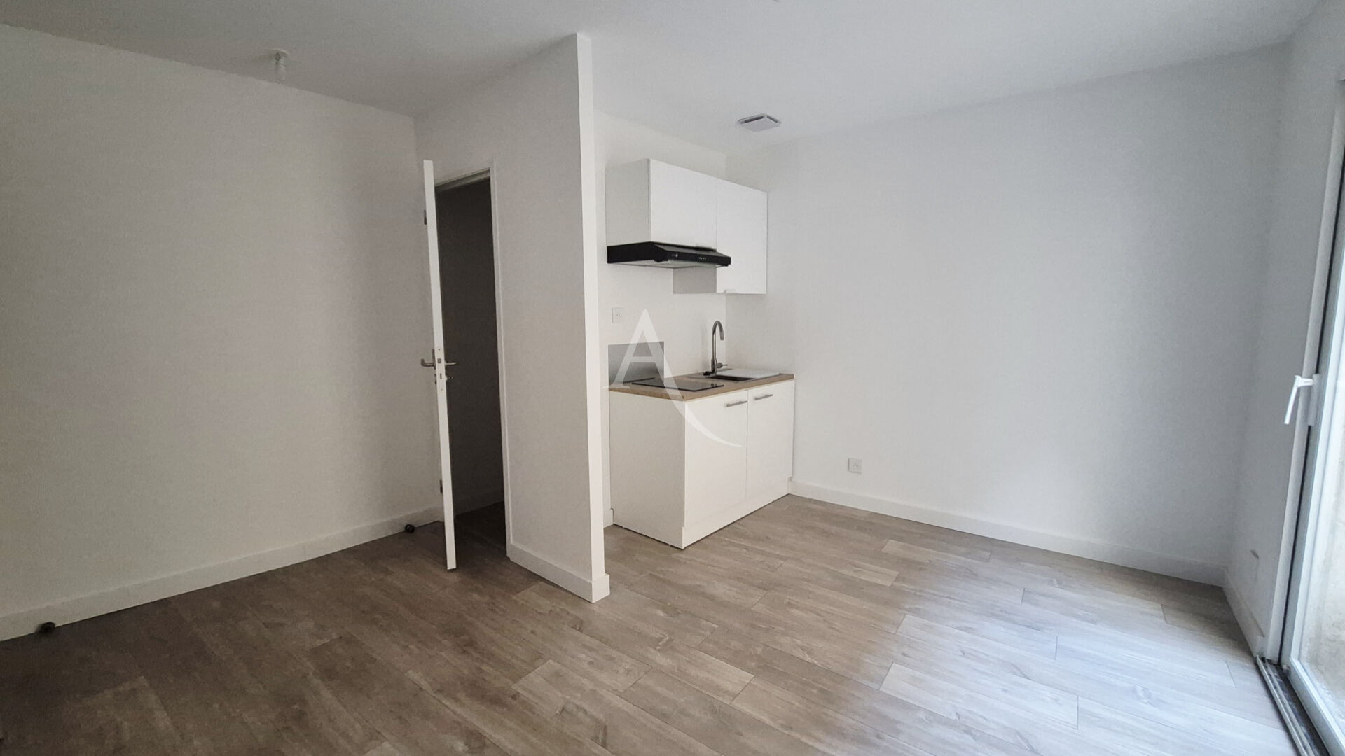 Agence immobilière de 
 L'ADRESSE SAINTES - L'adresse Saintes 
