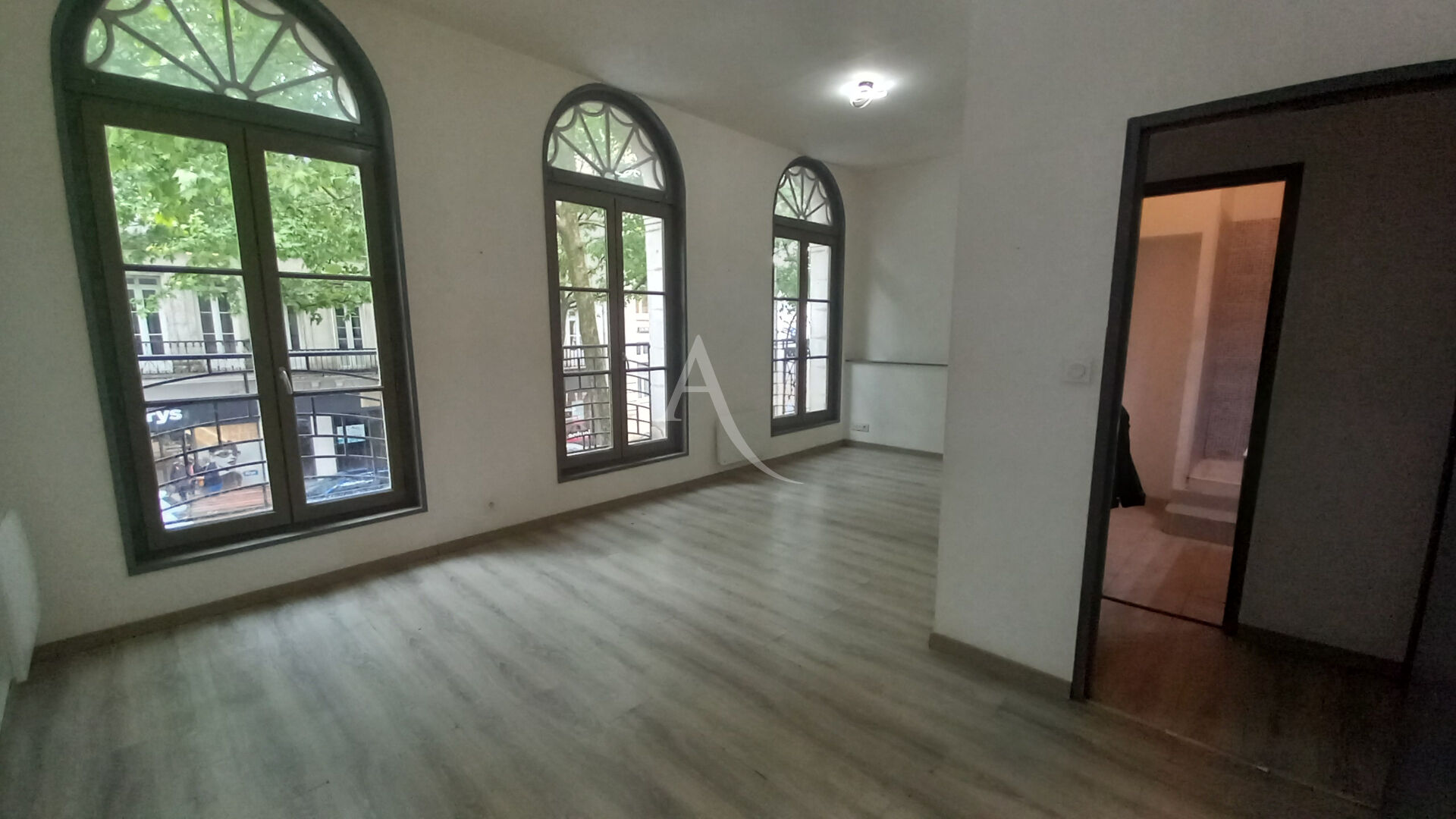 Agence immobilière de 
 L'ADRESSE SAINTES - L'adresse Saintes 
