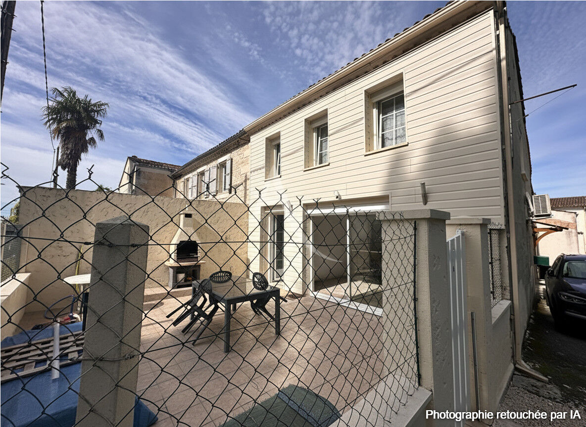 Agence immobilière de 
 L'ADRESSE SAINTES - L'adresse Saintes 
