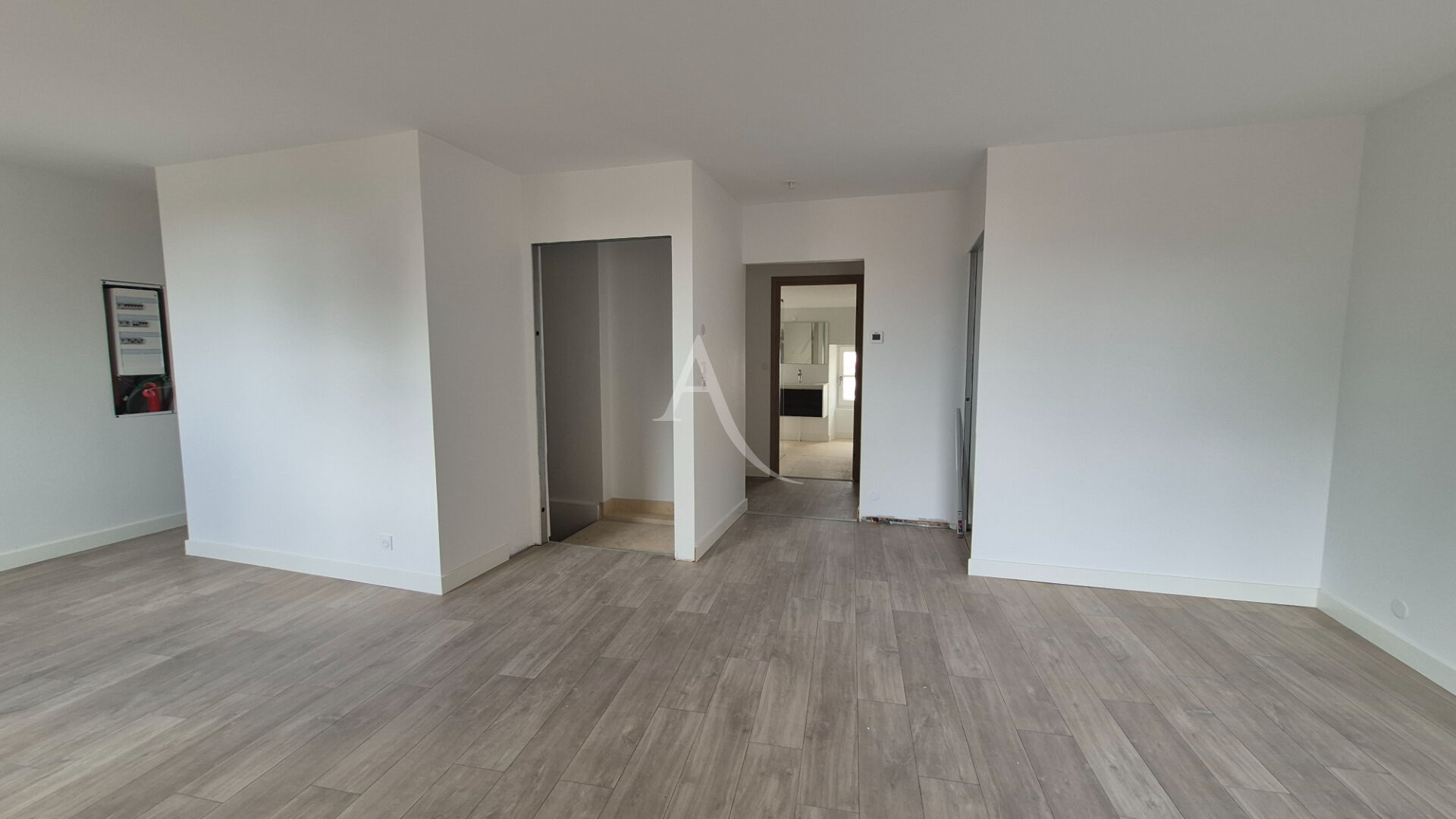 Agence immobilière de 
 L'ADRESSE SAINTES - L'adresse Saintes 
