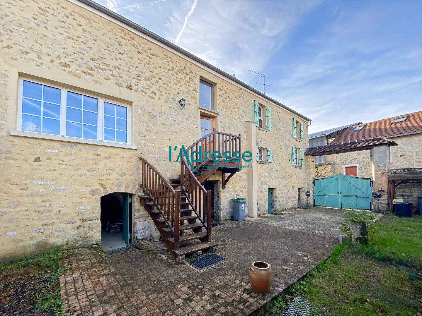 Maison ancienne coeur de village de Oinville sur montcient