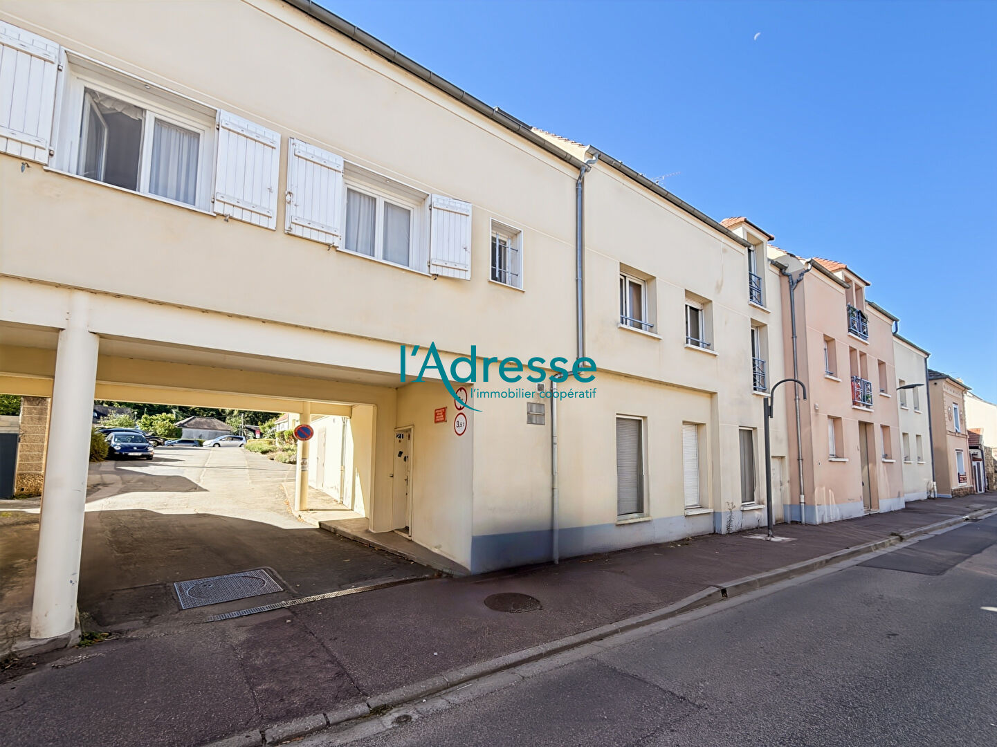 Agence immobilière de 
 AGENCE DU SOLEIL LEVANT - L'ADRESSE - AGENCE DU SOLEIL LEVANT - L'ADRESSE 
