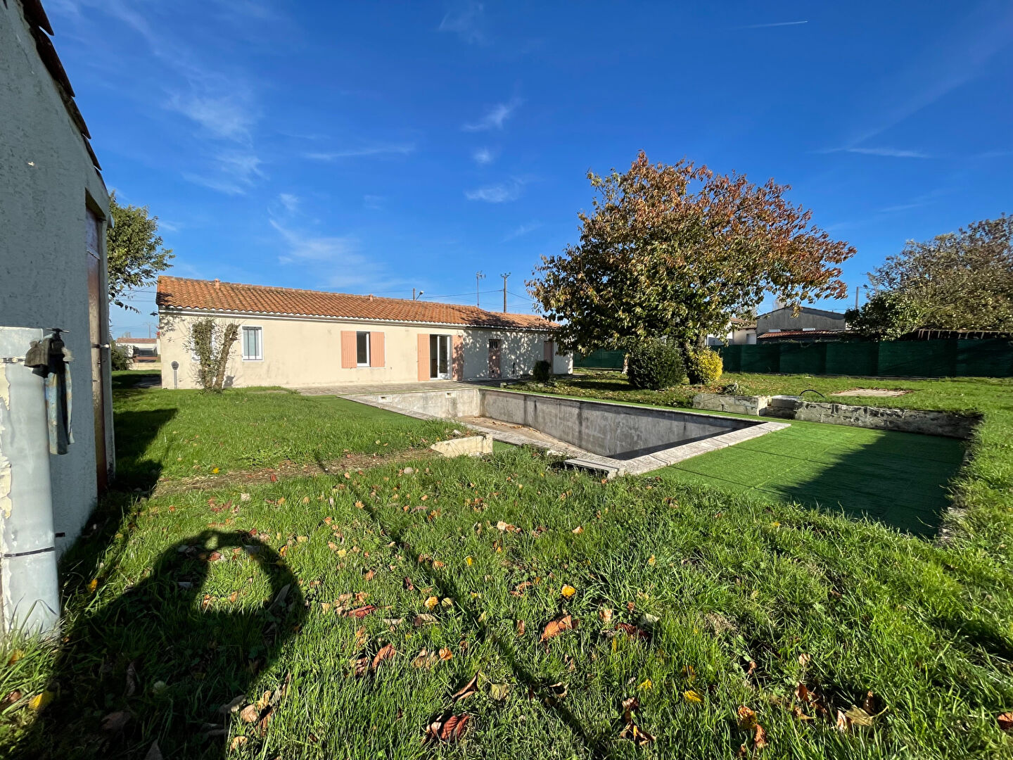 Photo Maison Romegoux 4 pièce(s) 112 m2 image 1/6