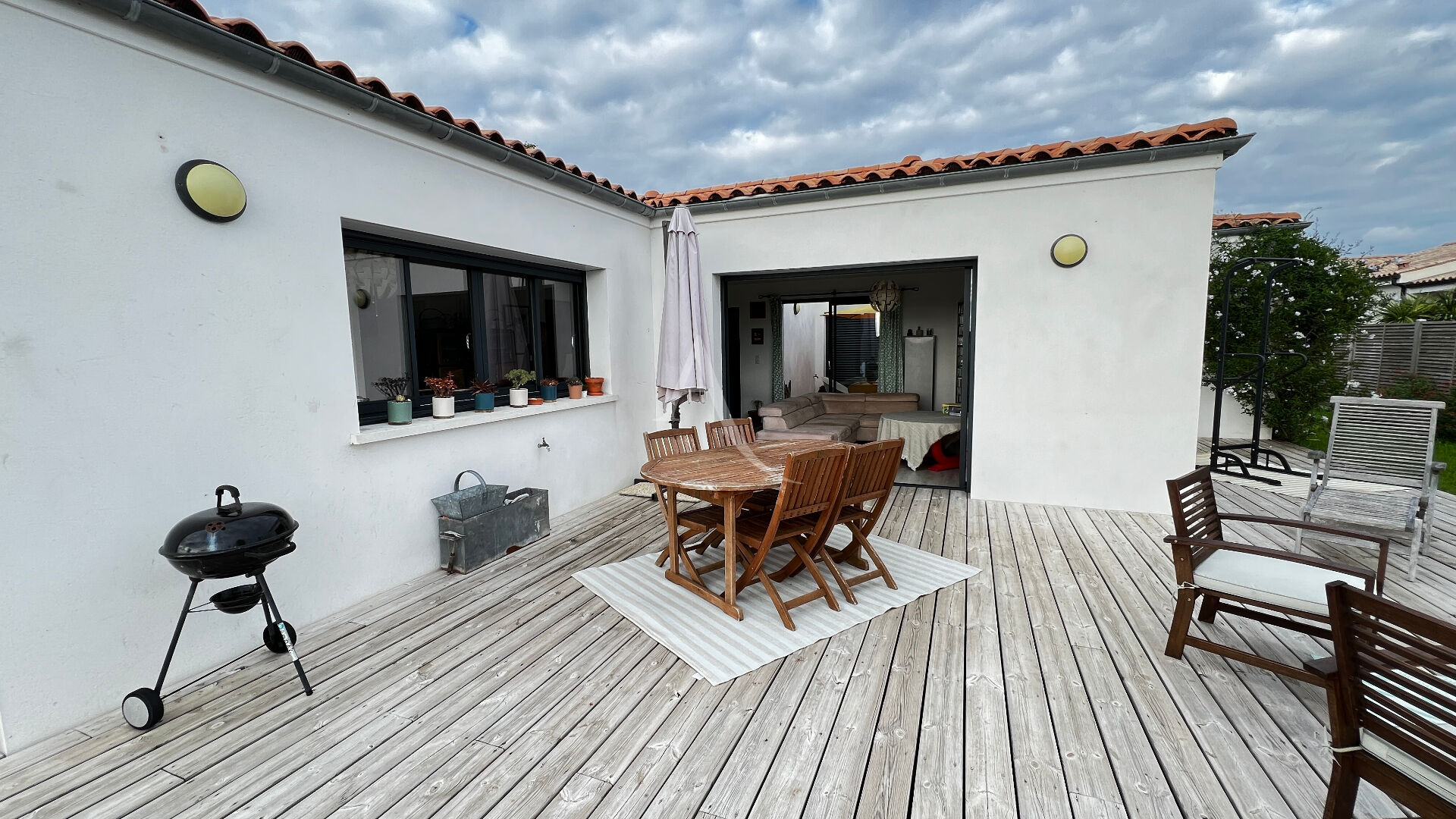 Maison 6 pièces Cozes 15mn de Royan récente environnement calme et naturel