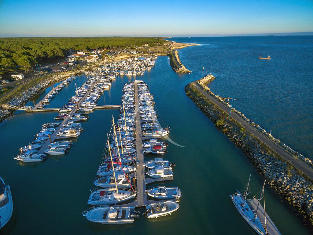 Photo Meilleure vue de La Palmyre, Immeuble : appartement 2 pièce(s) avec terrasse et local commercial - vue imprenable image 5/6